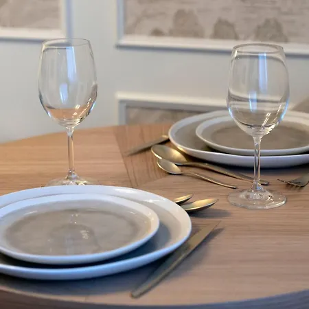 & Relaxation 15 Min De Lyon - Noomi